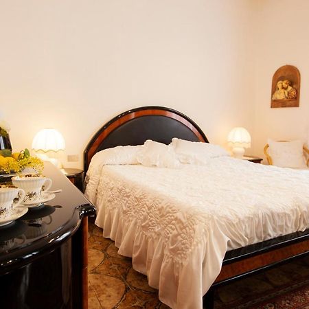 Room Cavour, Nearby Cinqueterre La Spezia Buitenkant foto